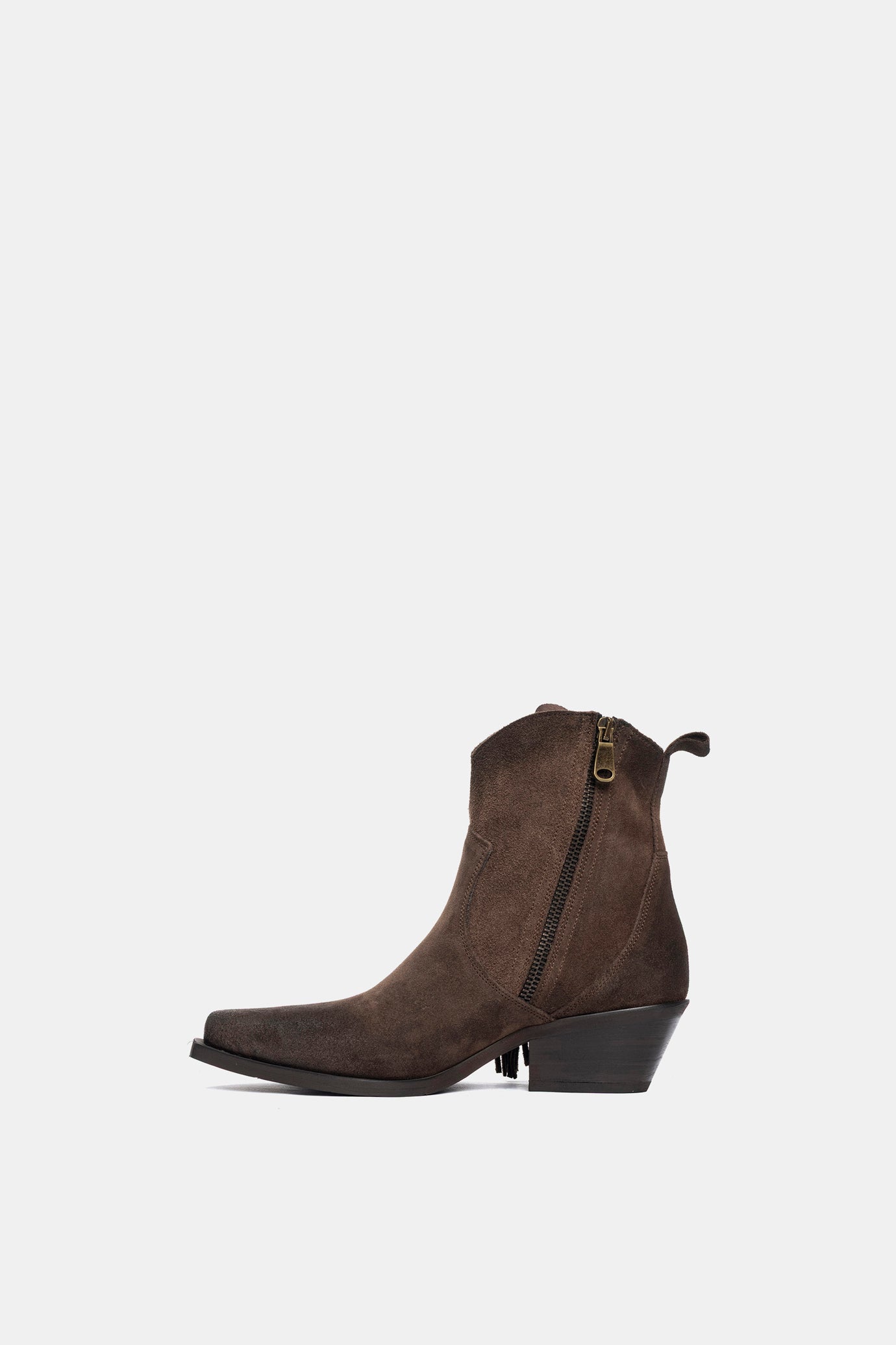 DX2430 Suede Texan Ankle Boots