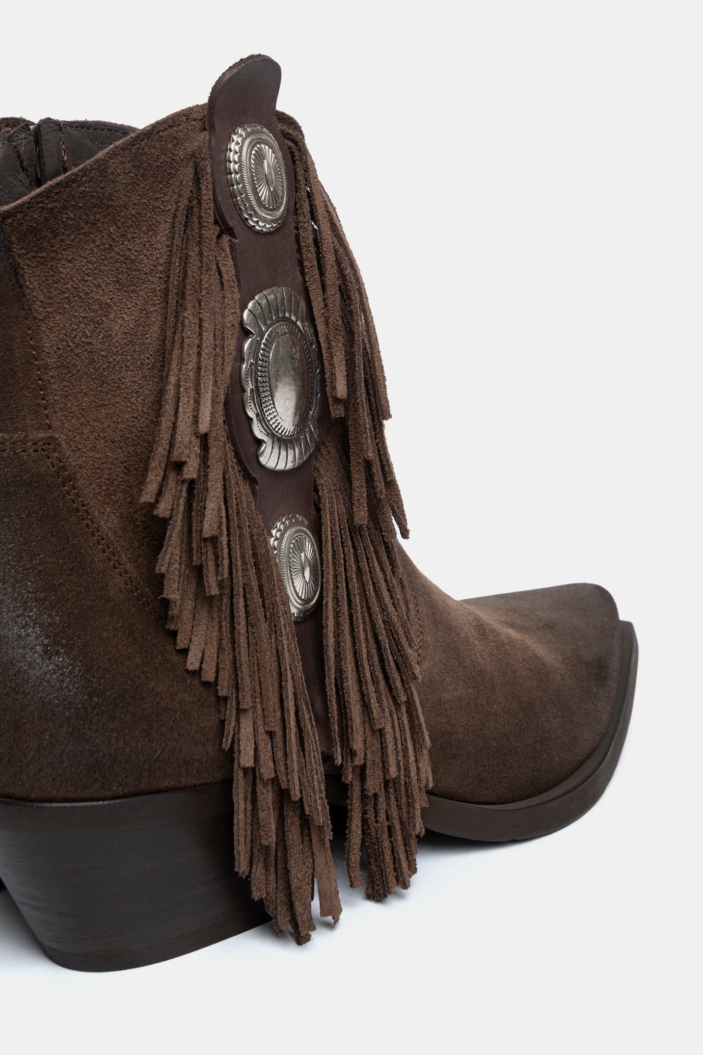 DX2430 Suede Texan Ankle Boots