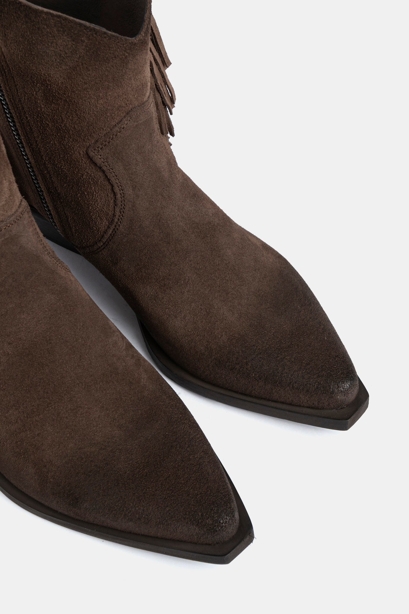 DX2430 Suede Texan Ankle Boots