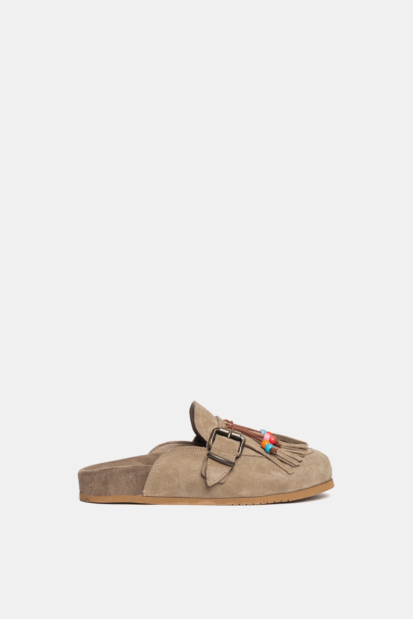 Sabot in camoscio tortora con frange e corallini colorati FUS6