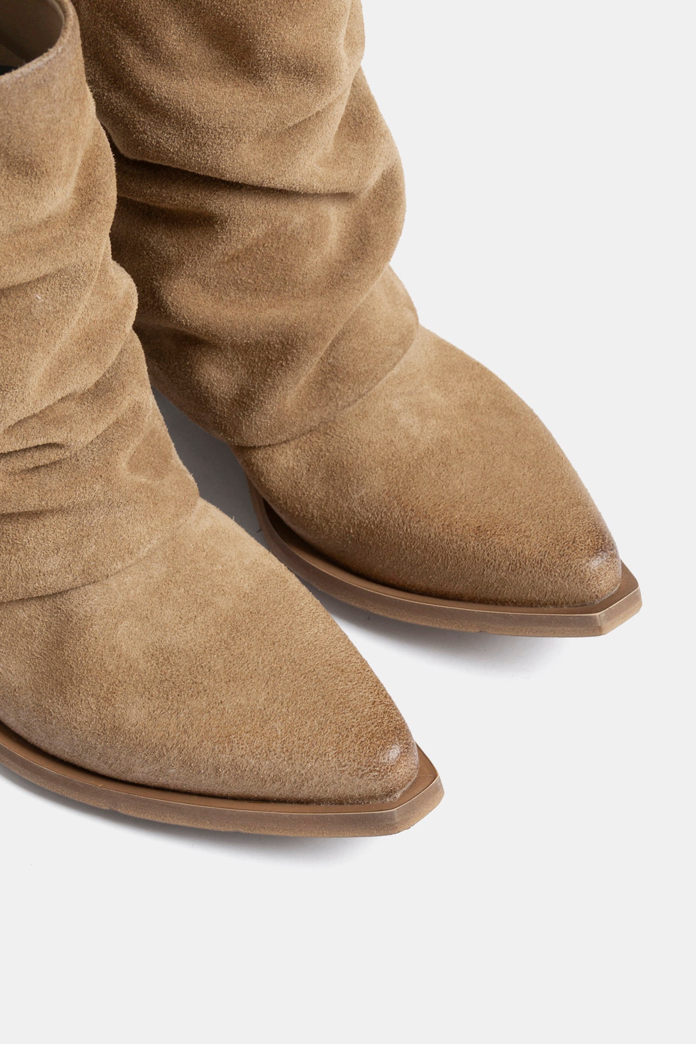 DX2501 Suede Texan Ankle Boots