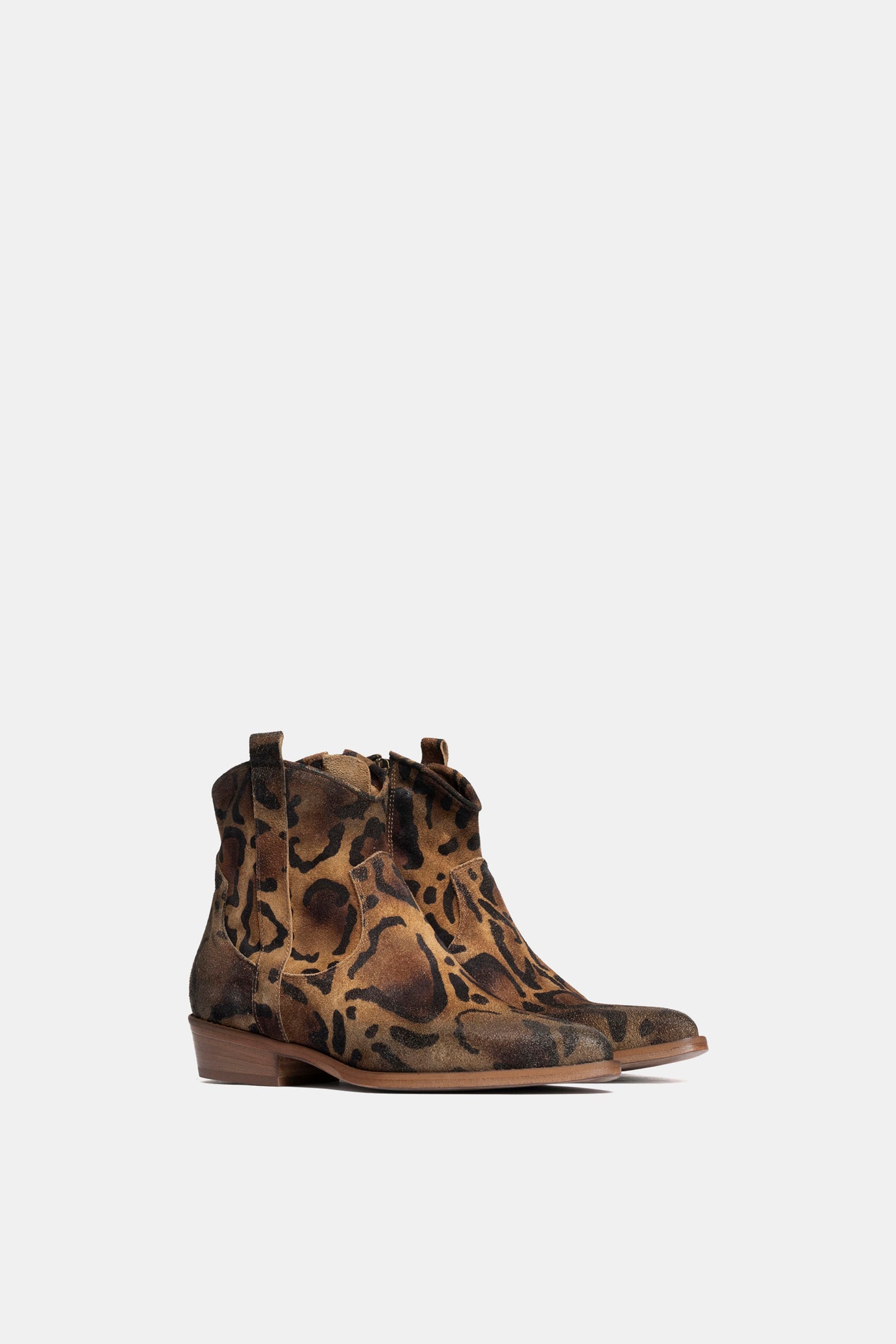 SF2537 Suede Texan Ankle Boots