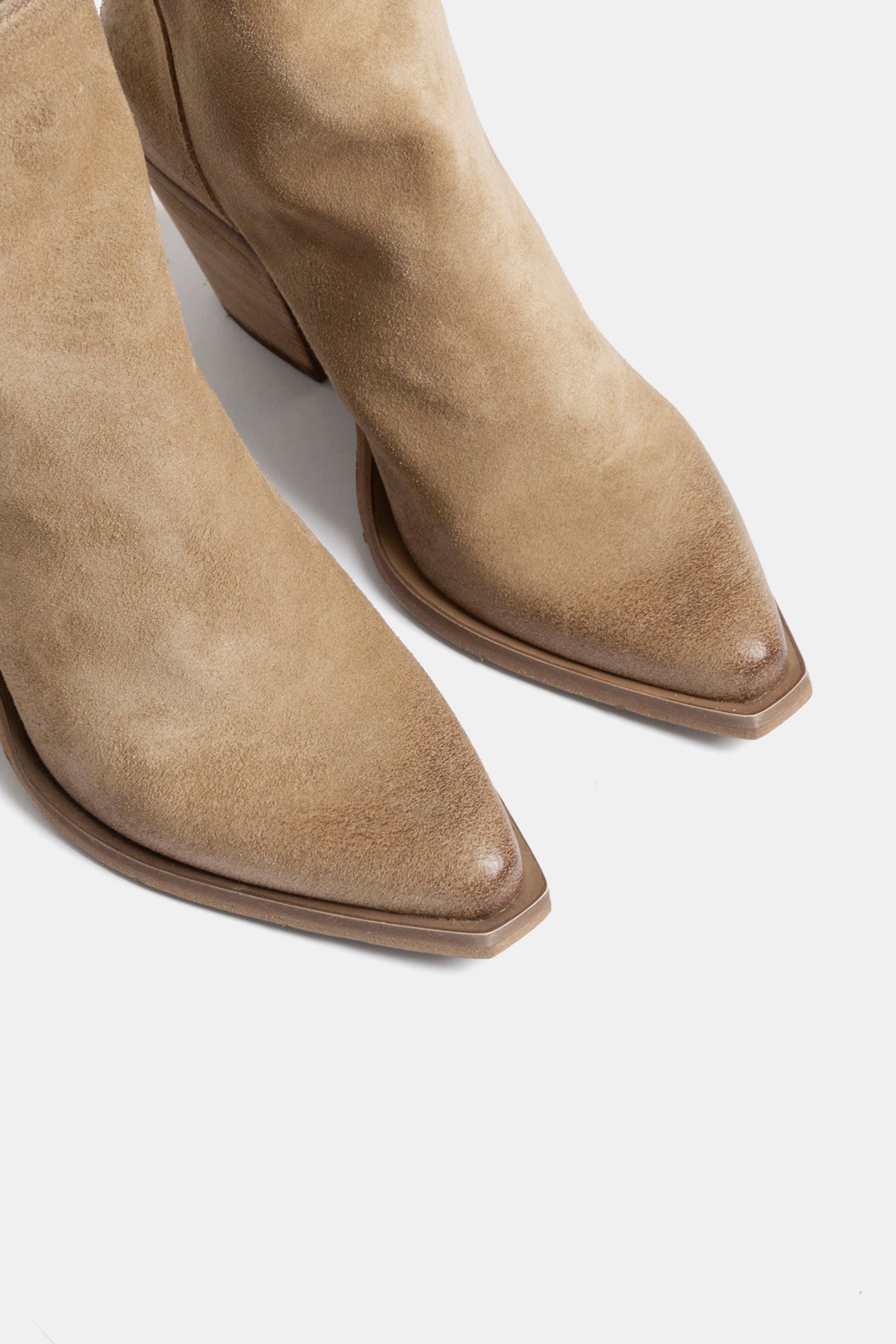 XD2416 Suede Texan Ankle Boots