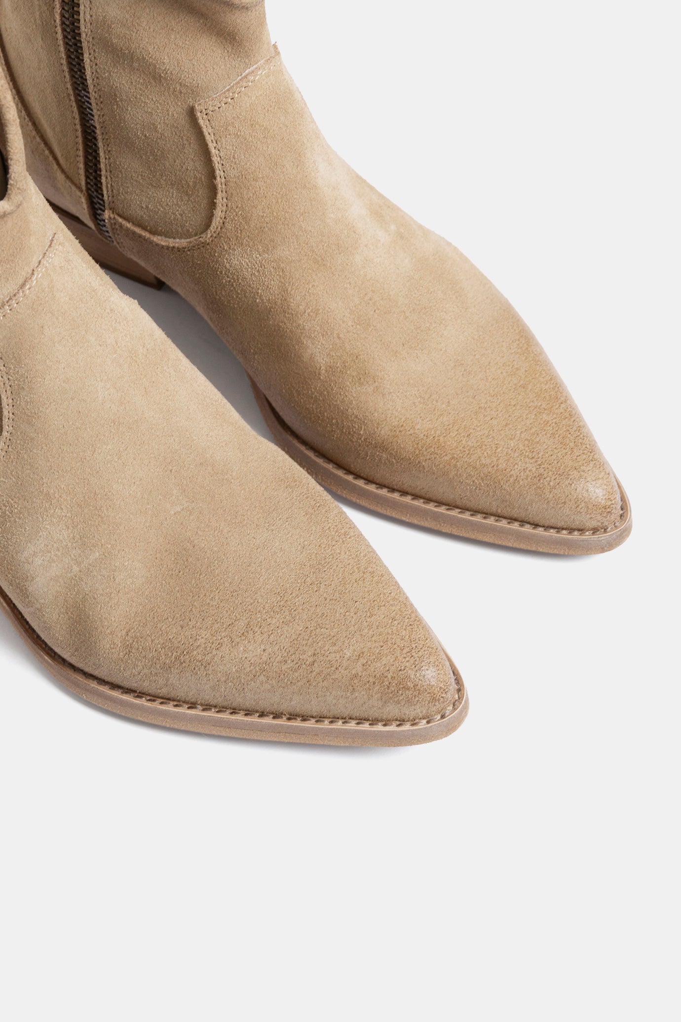 SF2537 Suede Texan Ankle Boots